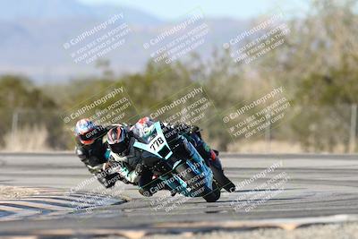 media/Dec-07-2025-CVMA (Sun) [[3e7d2de5dc]]/Race 12- Formula 40 MW and LW/